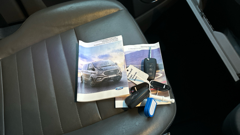 Ford Tourneo Custom Transit Custom Tourneo L2 Diesel Fwd 2.0 EcoBlue 185ps L/R 8 Seat Titanium X Auto